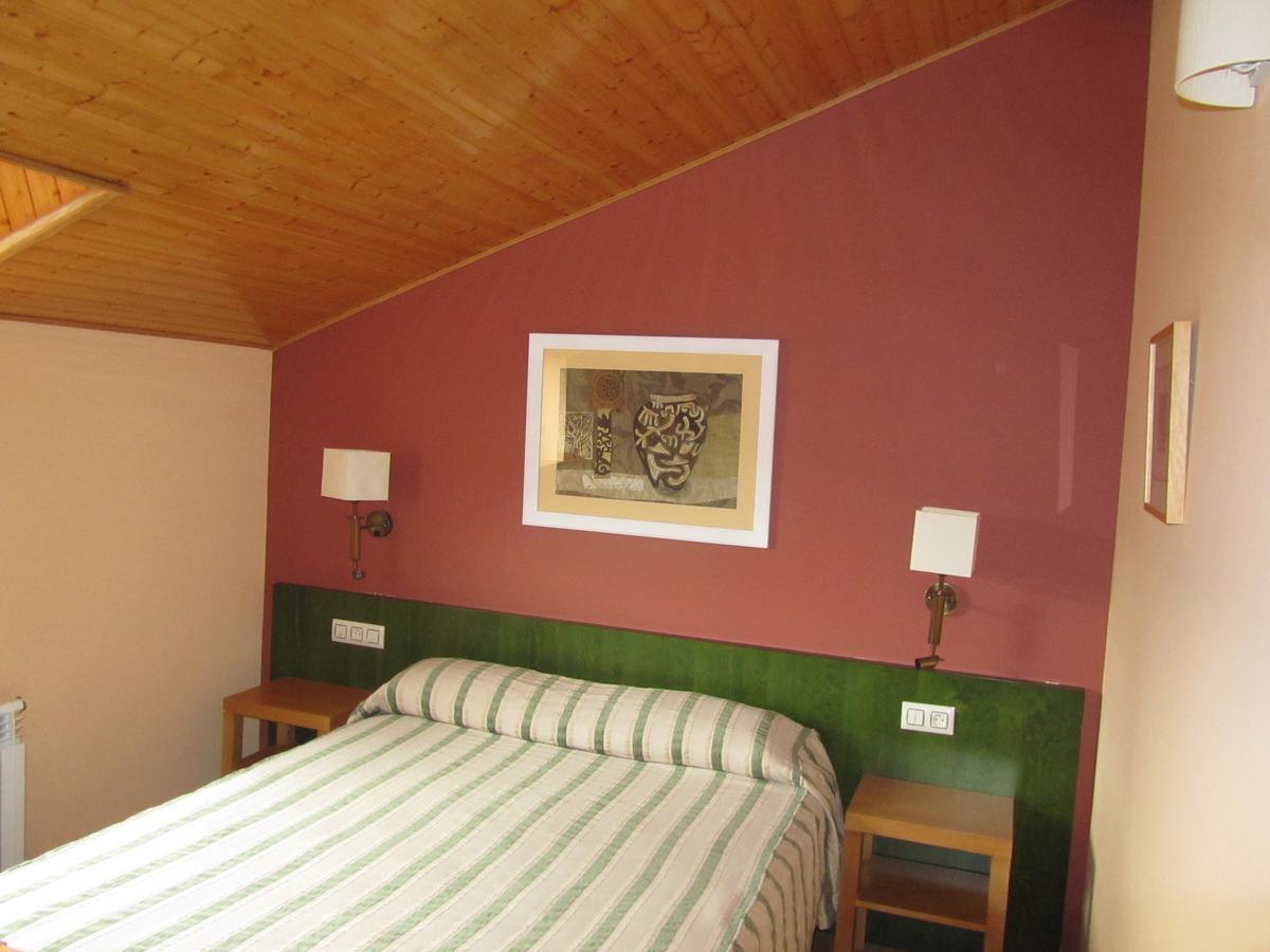 Hotel Galayos Hoyos del Espino Exterior foto